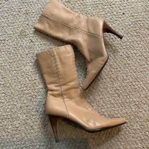 Tan/ Neutral boot with side zipper